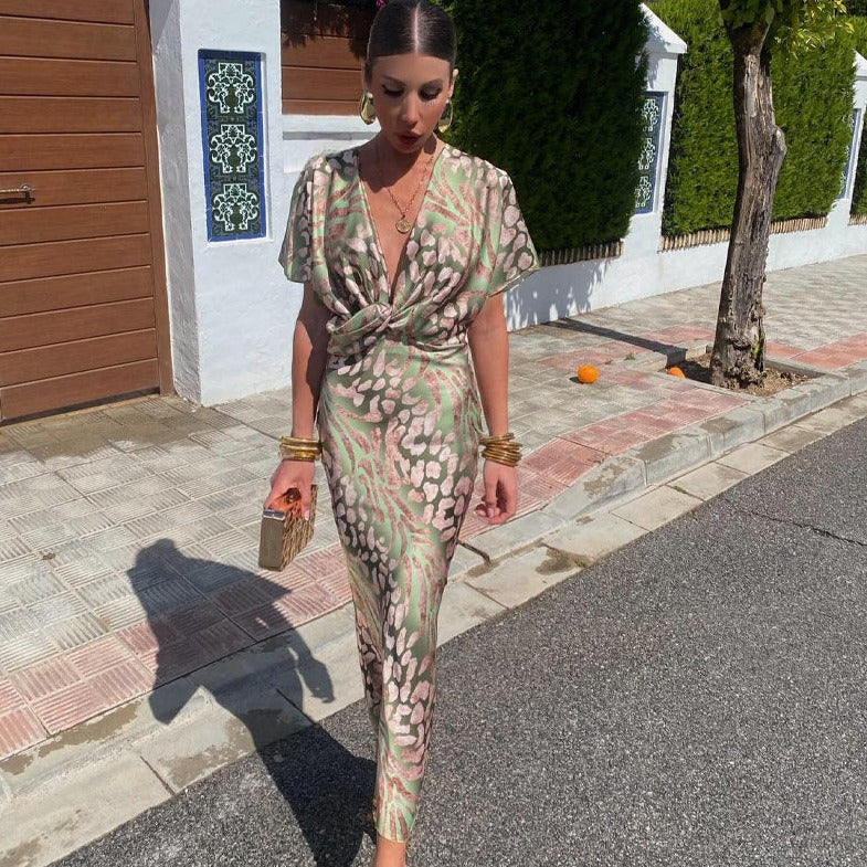 Elegantes Sommerkleid mit fließendem Schnitt