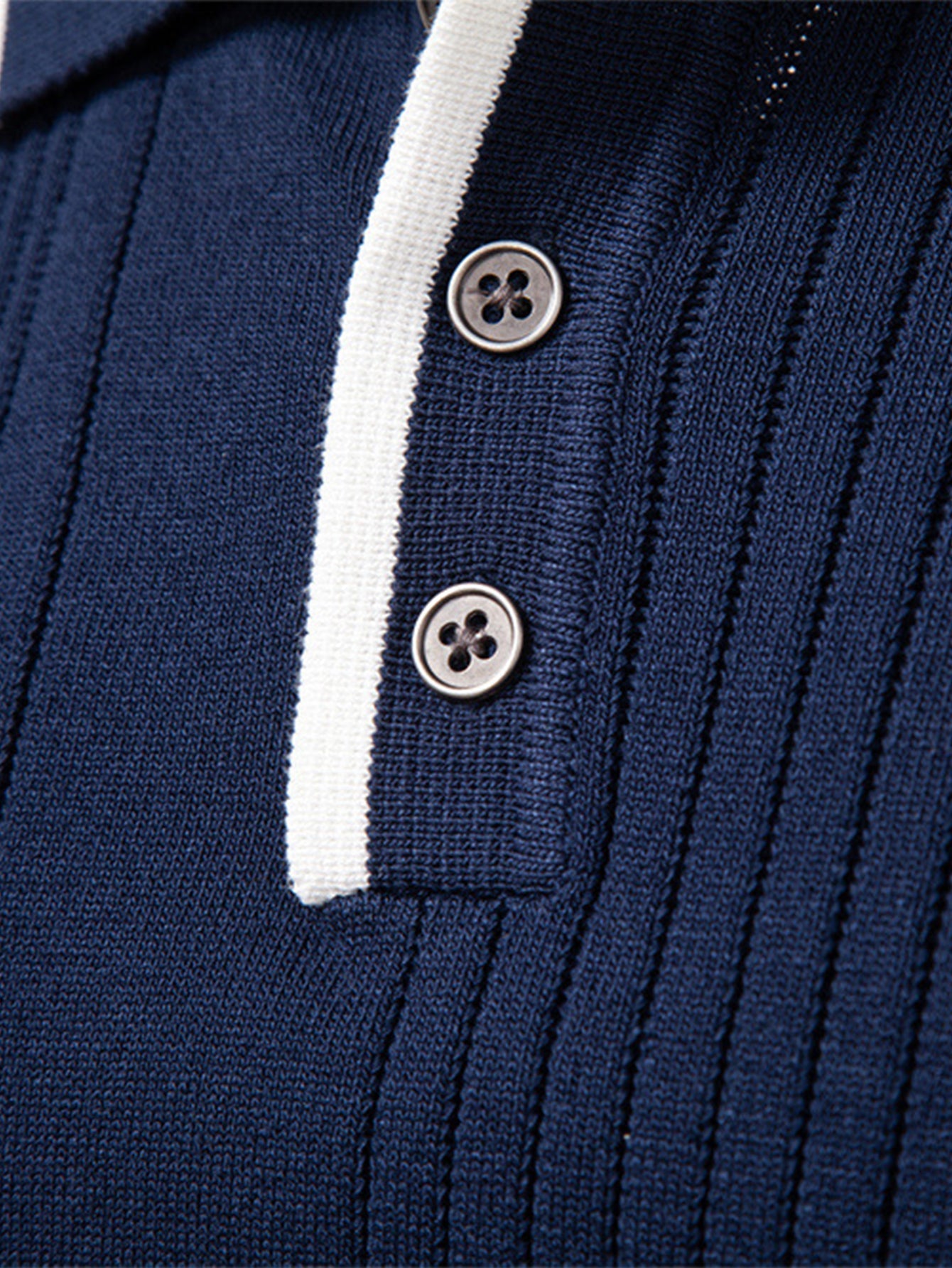 Conjunto Polo Jacquard de Punto y Pantalón Slim Entallado