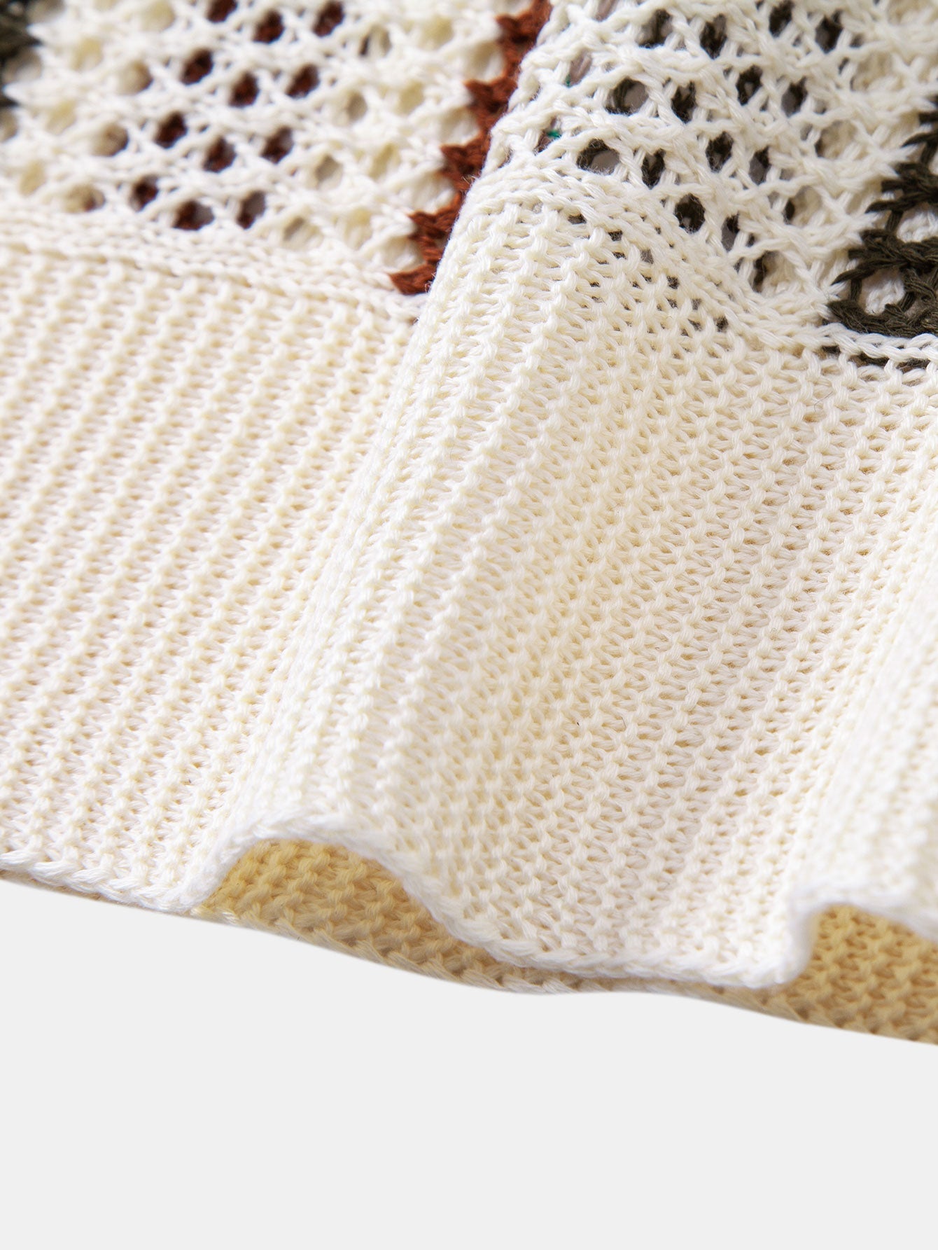 Conjunto Polo Crochet Rayas y Shorts Texturizados