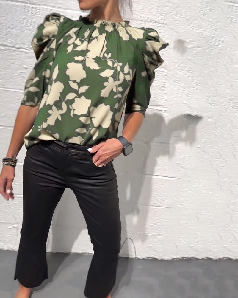 Damenbluse mit Puffärmeln und Rüschen