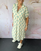 Legeres Frühlings-Midikleid mit Reverskragen