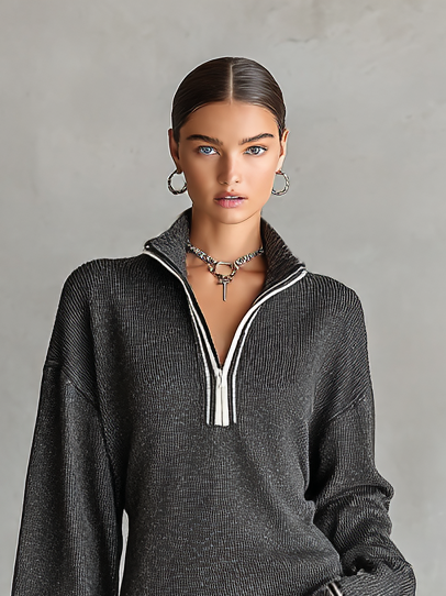 Mini-Strickkleid mit Polokragen und Reißverschluss