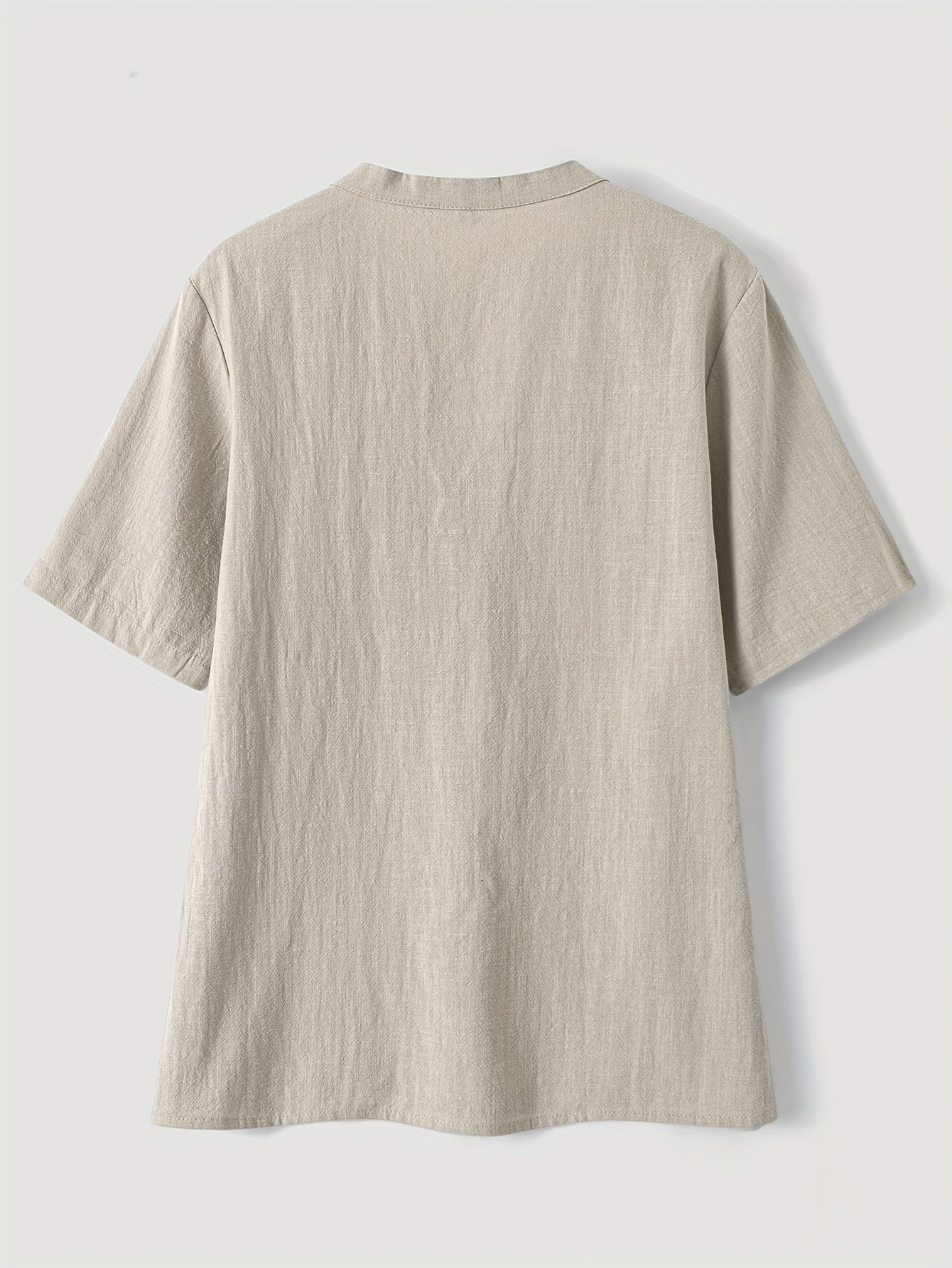 Elegante Bluse mit V-Ausschnitt und Holzknöpfen