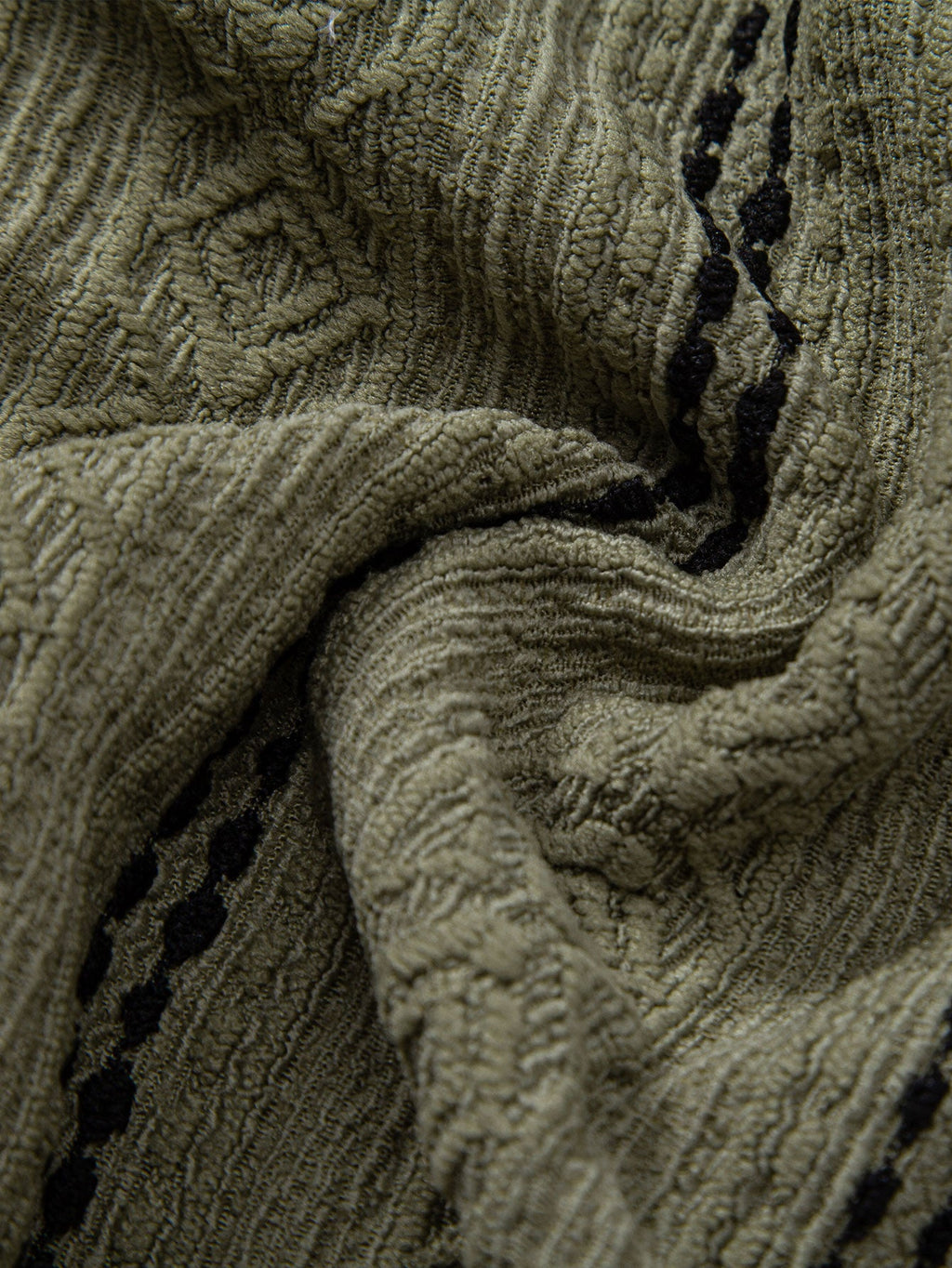 Conjunto Camisa Jacquard a Rayas y Pantalón Recto