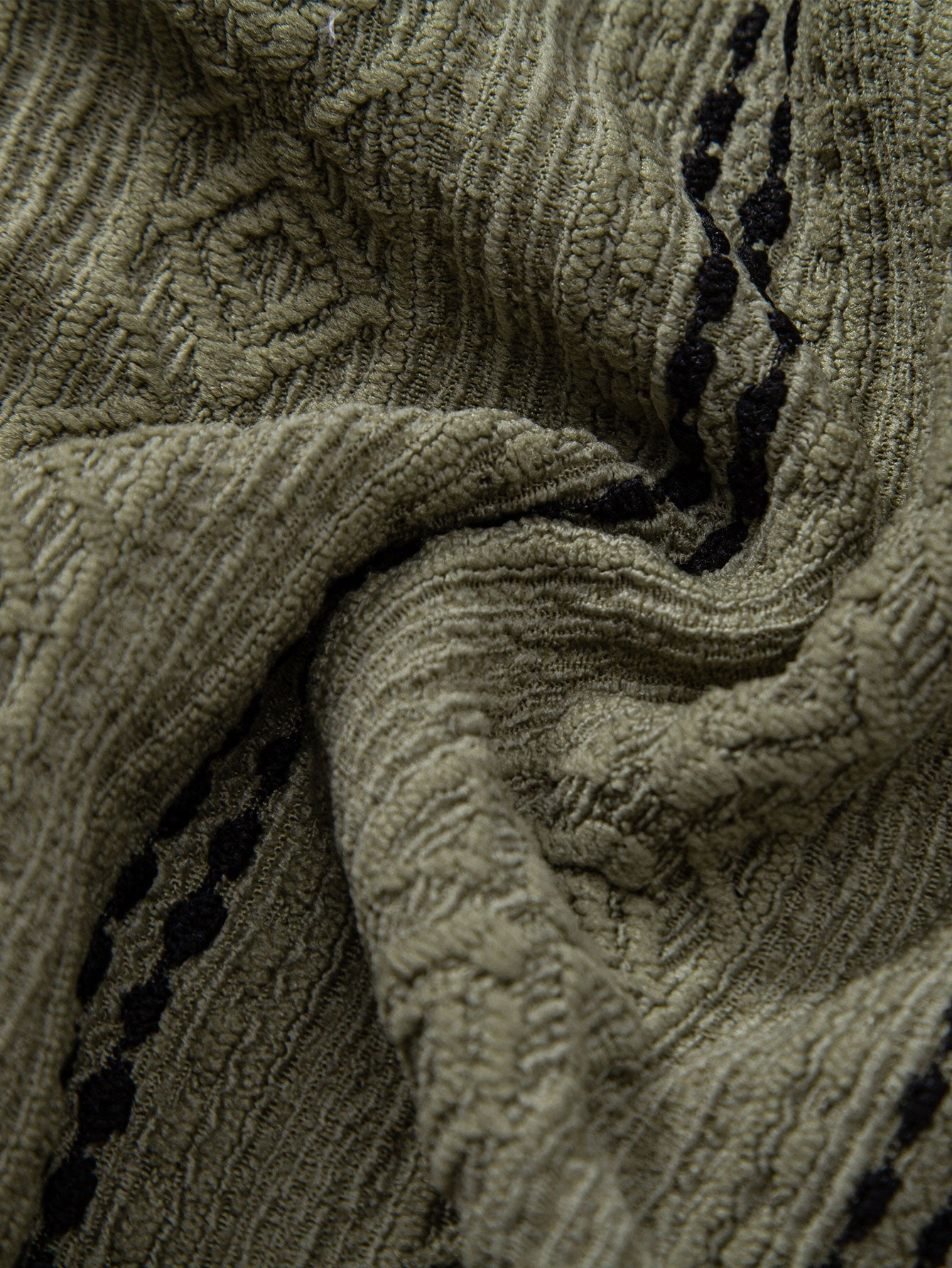 Conjunto Camisa Jacquard a Rayas y Pantalón Recto