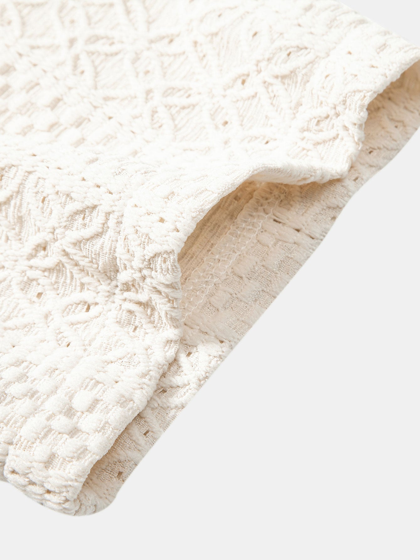 Conjunto Camisa Cubana Jacquard Floral y Pantalón Recto