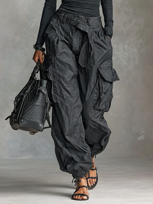 Damen-Set mit quadratischem Oberteil und urbaner Cargohose