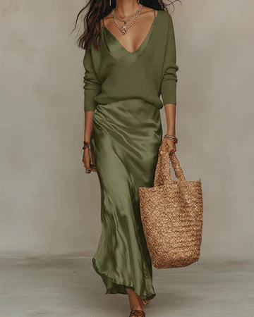 Conjunto Midi Satén con Jersey de Punto Elegante