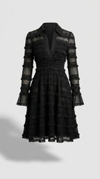 Vestido Midi Negro con Flecos y Capas Semitransparentes
