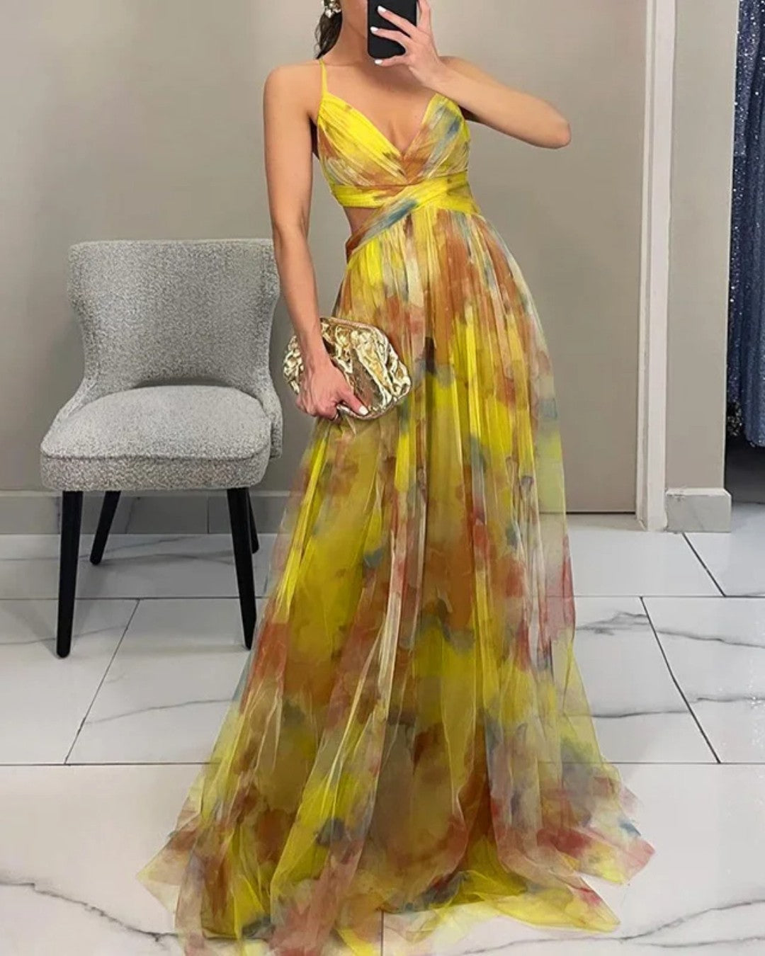 Vestido Largo Floral de Chiffon – Corte Favorecedor