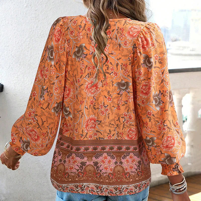 Blusa Floral Elegante de Mujer con Corte Fluido