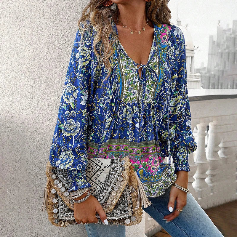 Blusa Floral Elegante de Mujer con Corte Fluido