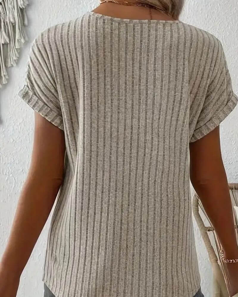 Gemütliche Strickbluse mit V-Ausschnitt