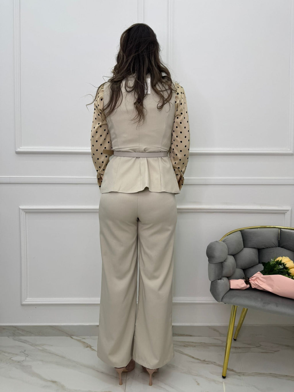 Conjunto Pantalón Y Chaleco Con Cinturón En Cintura