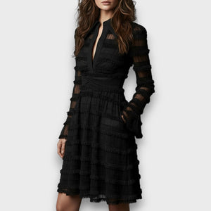 Vestido Midi Negro con Flecos y Capas Semitransparentes