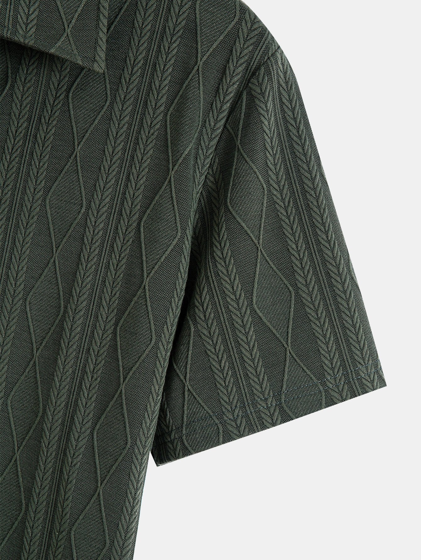 Conjunto Polo Jacquard Geométrico y Pantalón Recto