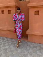 Vestido Colorido con Mangas Plisadas – Elegancia Cómoda